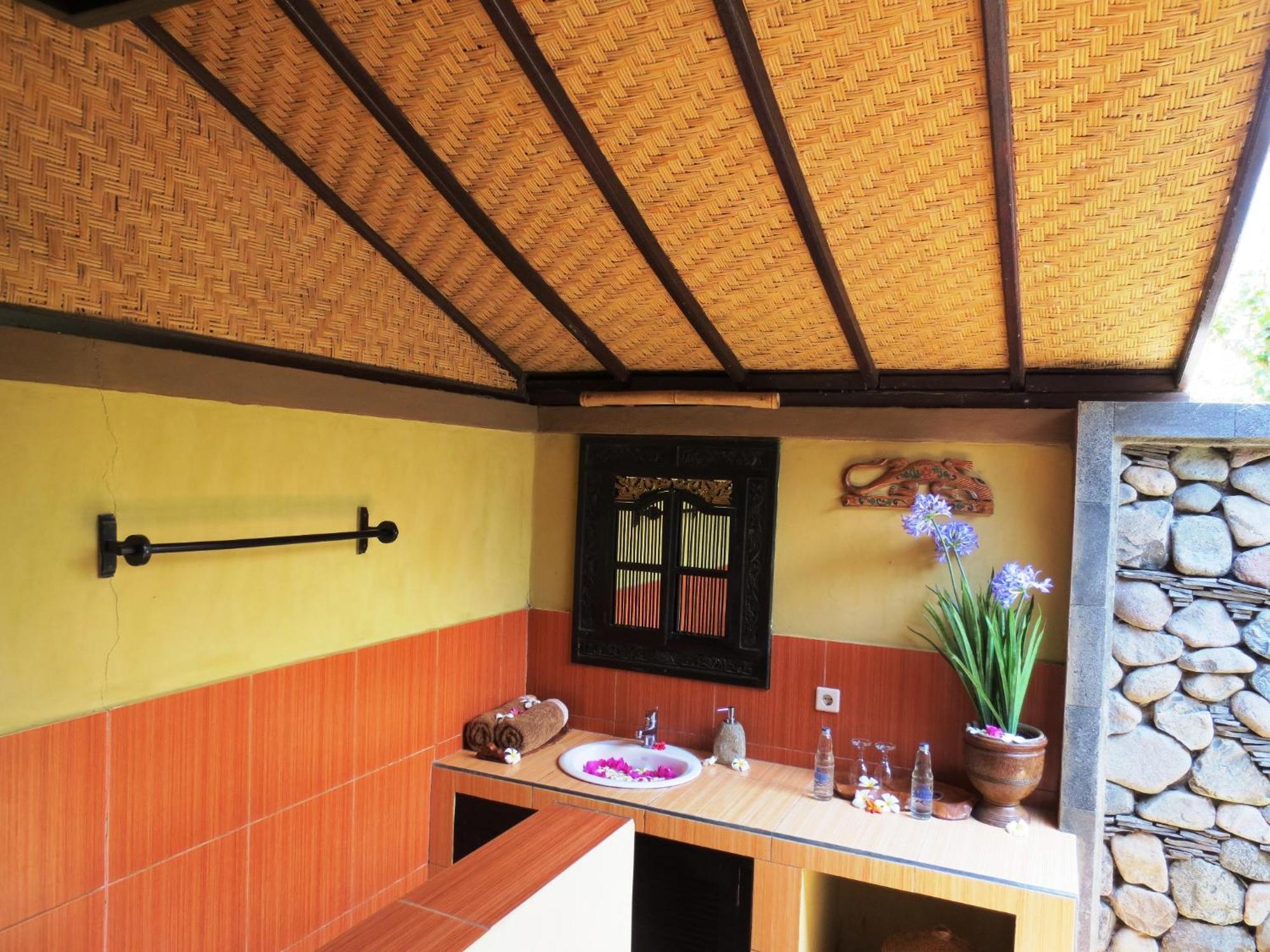 Taruna Boutique Homestay & Spa Pemuteran Esterno foto